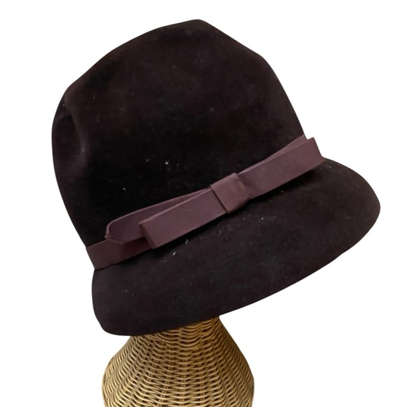 Amy New York Vintage Brown Cloche Hat With Ribbon 50s/60s Era Fall Velvet